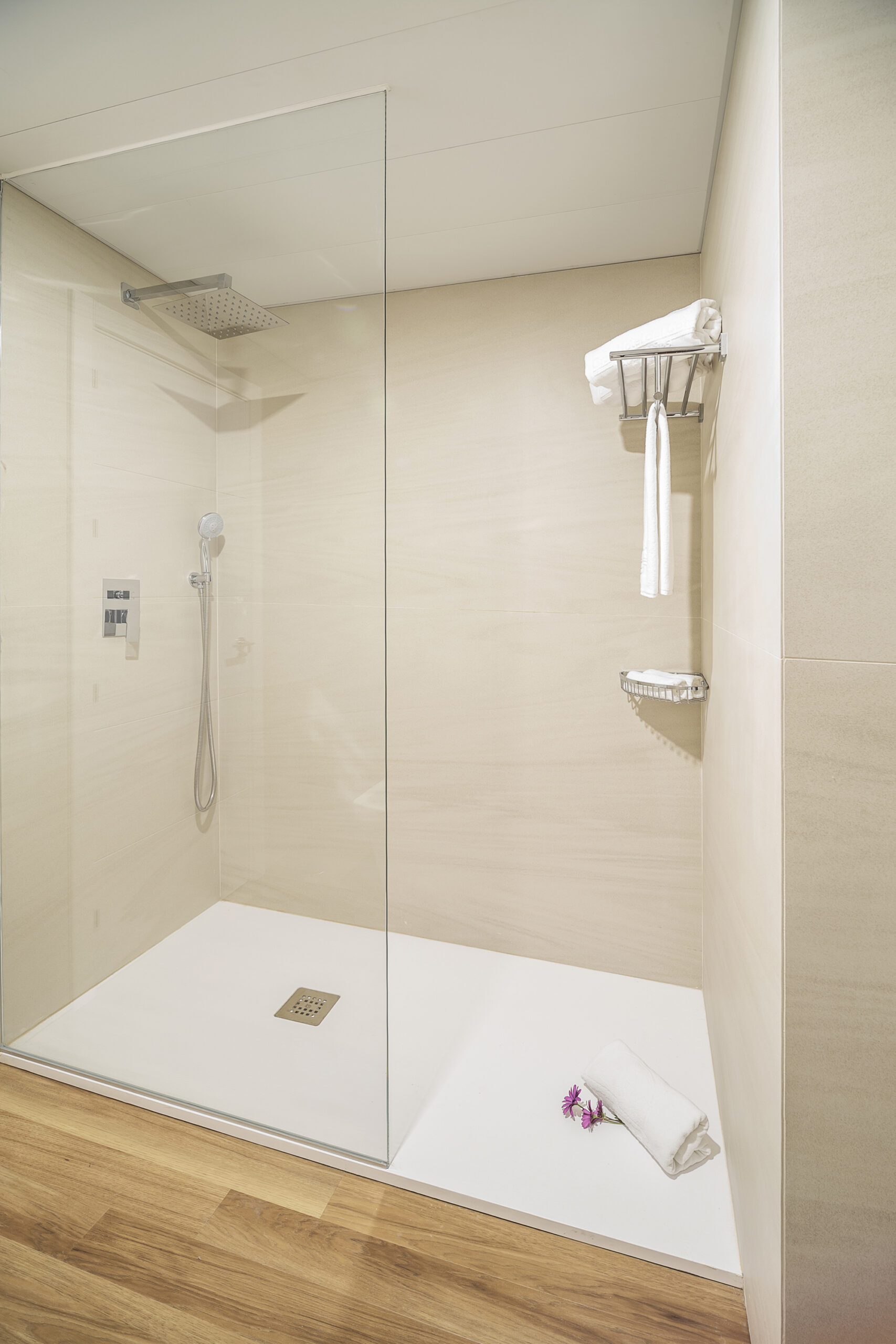 THESIZE SURFACES - NEOLITH Almassora - Castellón - Spain
